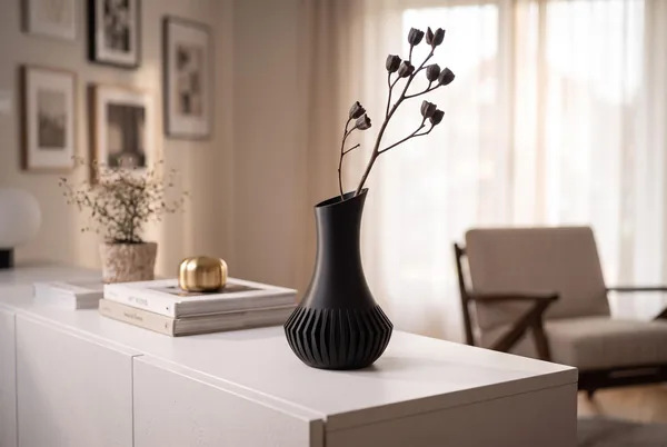 3D Printed Black Minimalist Vase, photo 4